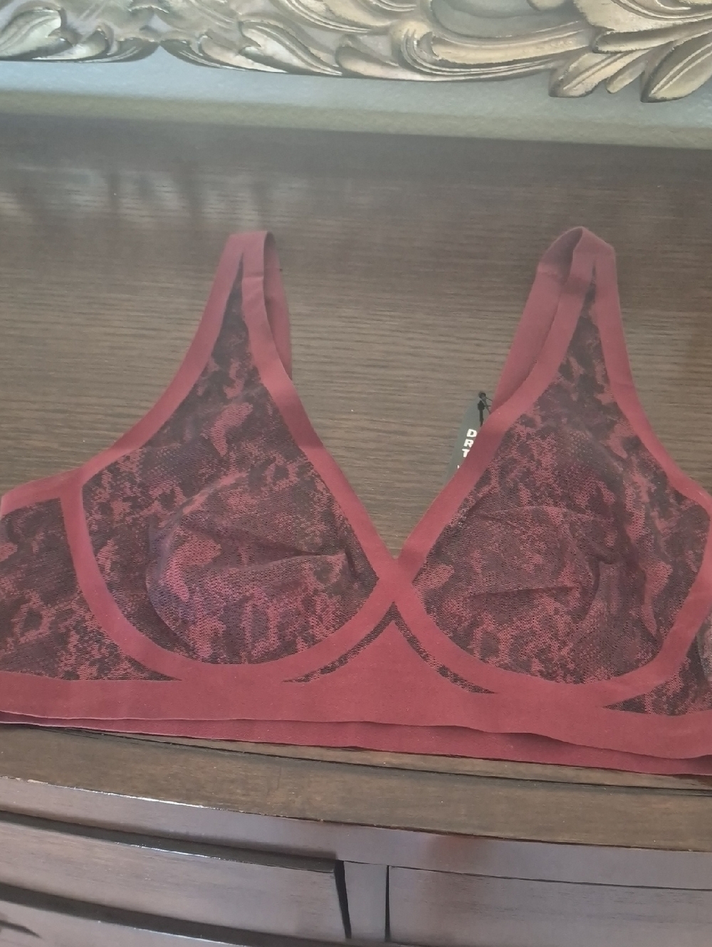 Women's Burgundy Lace Bralette - Undetermined Brand